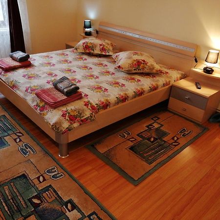 Hotel Casa Ovi Si Simo Haţeg Zewnętrze zdjęcie