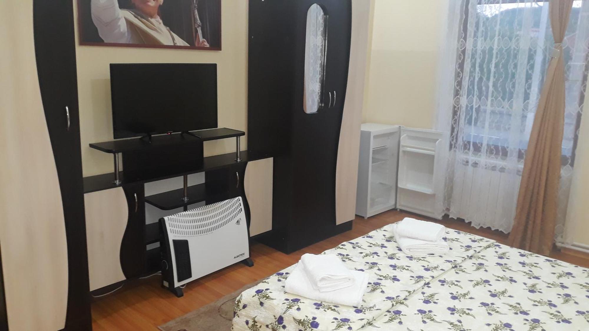 Hotel Casa Ovi Si Simo Haţeg Pokój zdjęcie