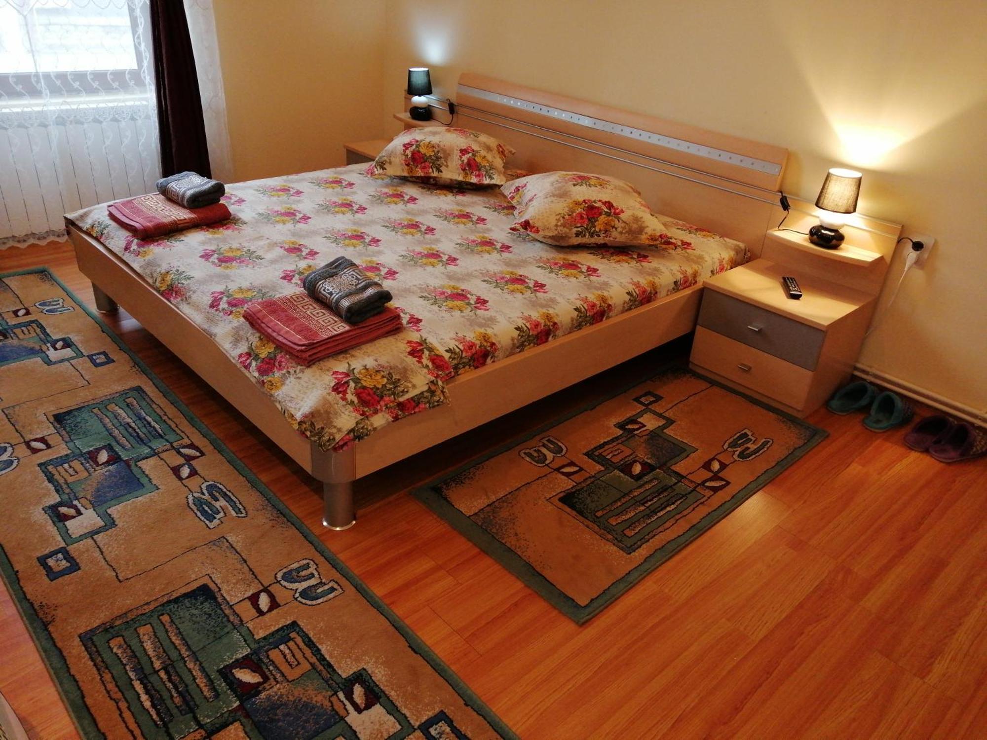 Hotel Casa Ovi Si Simo Haţeg Zewnętrze zdjęcie