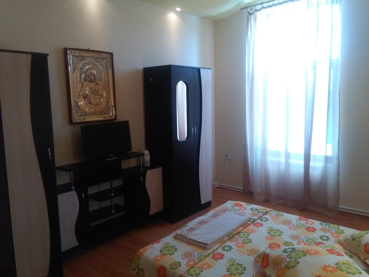 Hotel Casa Ovi Si Simo Haţeg Zewnętrze zdjęcie